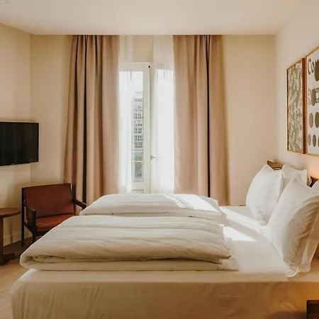 Casa Luz Hotel Placa Universitat, Sonder By Marriott Bonvoy Barcelona Exterior photo