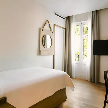 Casa Luz Hotel Placa Universitat, Sonder By Marriott Bonvoy Barcelona Exterior photo