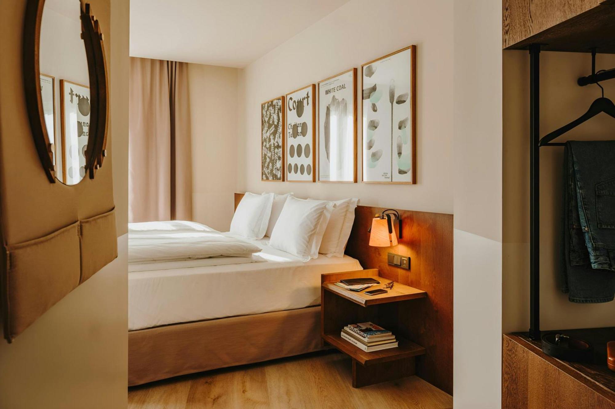 Casa Luz Placa Universitat, Sonder By Marriott Bonvoy 4*