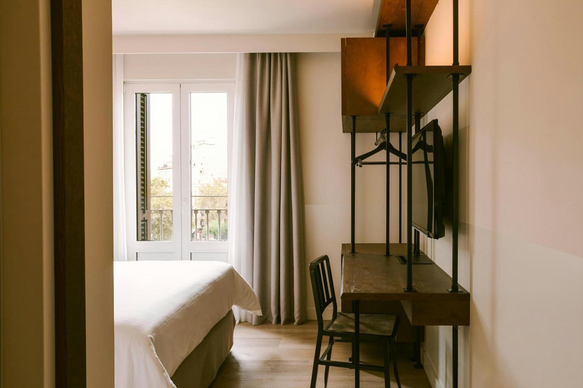 Hotel Casa Luz Placa Universitat, Sonder By Marriott Bonvoy Barcelona