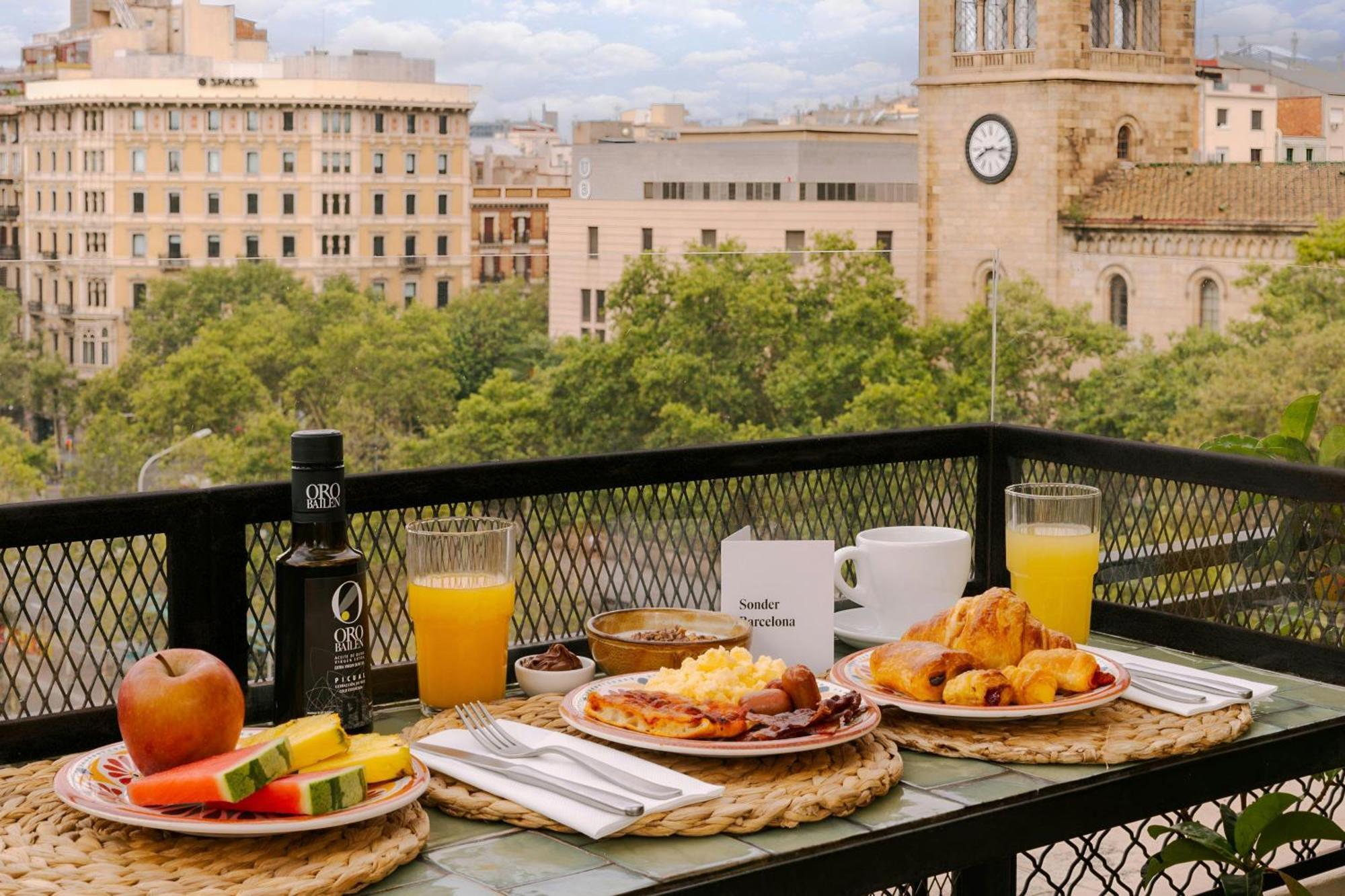 Casa Luz Placa Universitat, Sonder By Marriott Bonvoy Hotel 4*