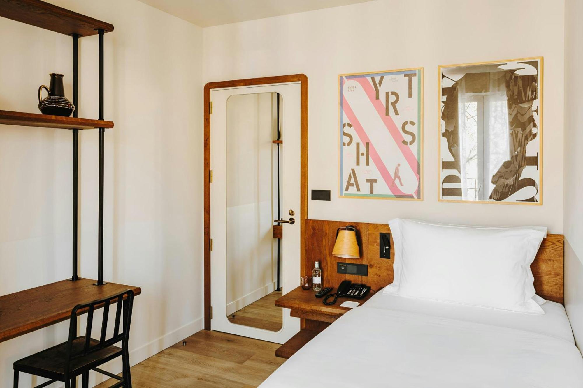Hotel Casa Luz Placa Universitat, Sonder By Marriott Bonvoy 4*